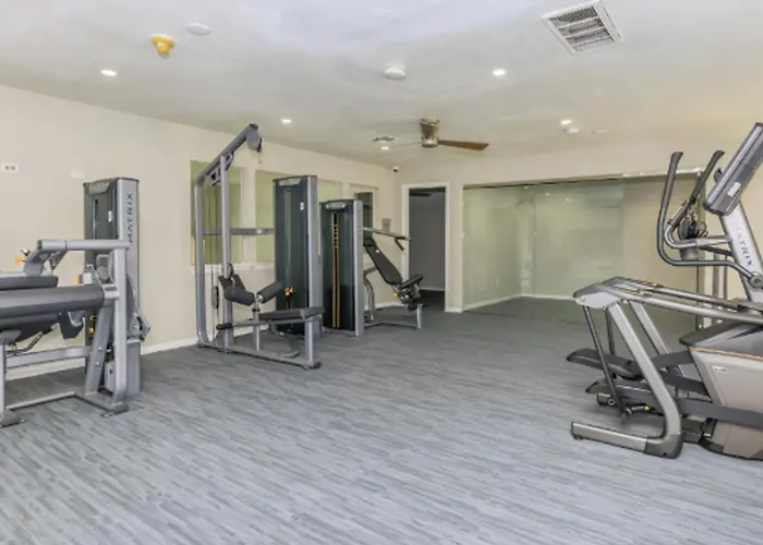 Apartment Landing Beautiful 2bd Gym Pool
