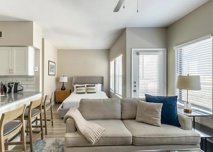 Apartment Landing Beautiful 2bd Gym Pool *