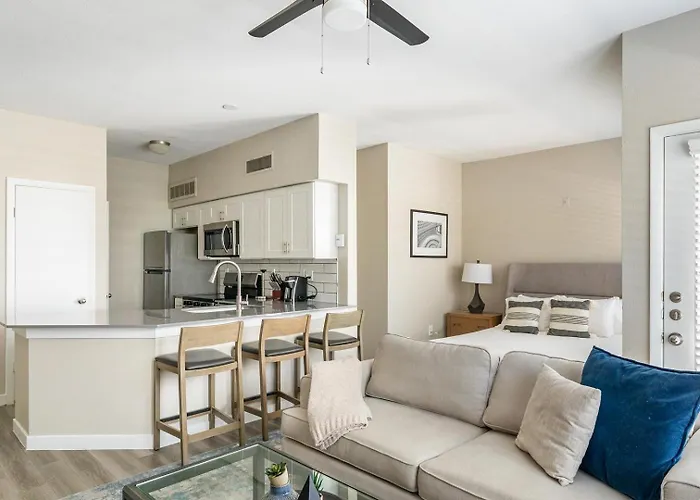 Apartment Landing Beautiful 2bd Gym Pool