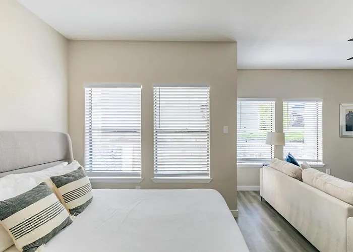 Apartment Landing Beautiful 2bd Gym Pool Fort Worth
