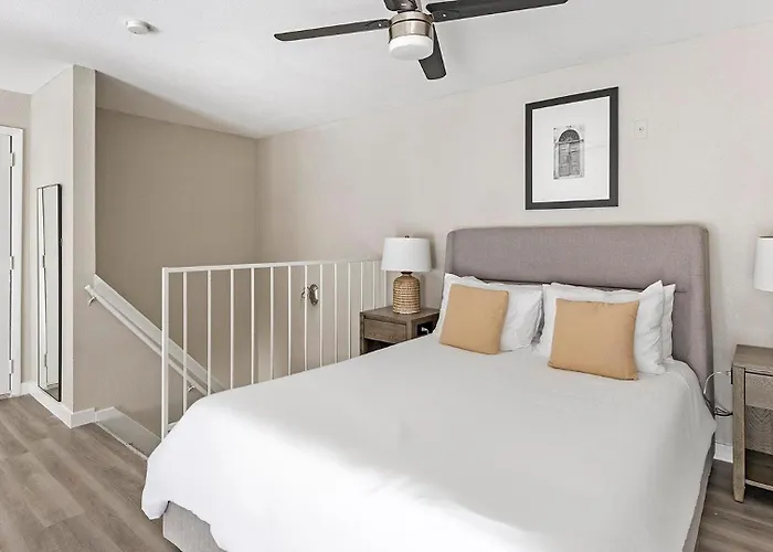 Landing Beautiful 2bd Gym Pool * Fort Worth