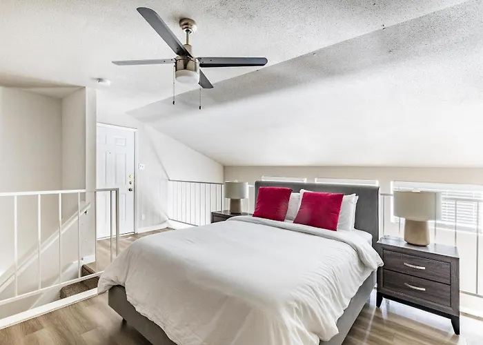 Apartment Landing Beautiful 2bd Gym Pool